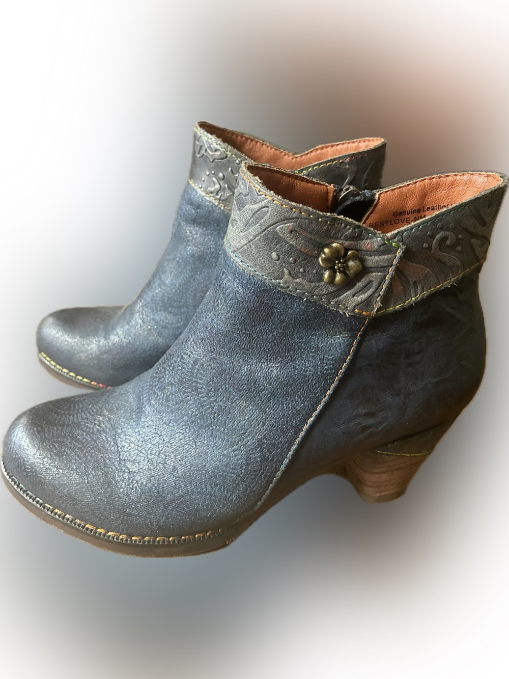 L'Artiste Navy Leather Ankle Booties with Embossed Collar & Flower Accent